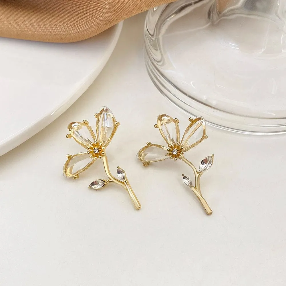 Chic Floral Dangle Earrings