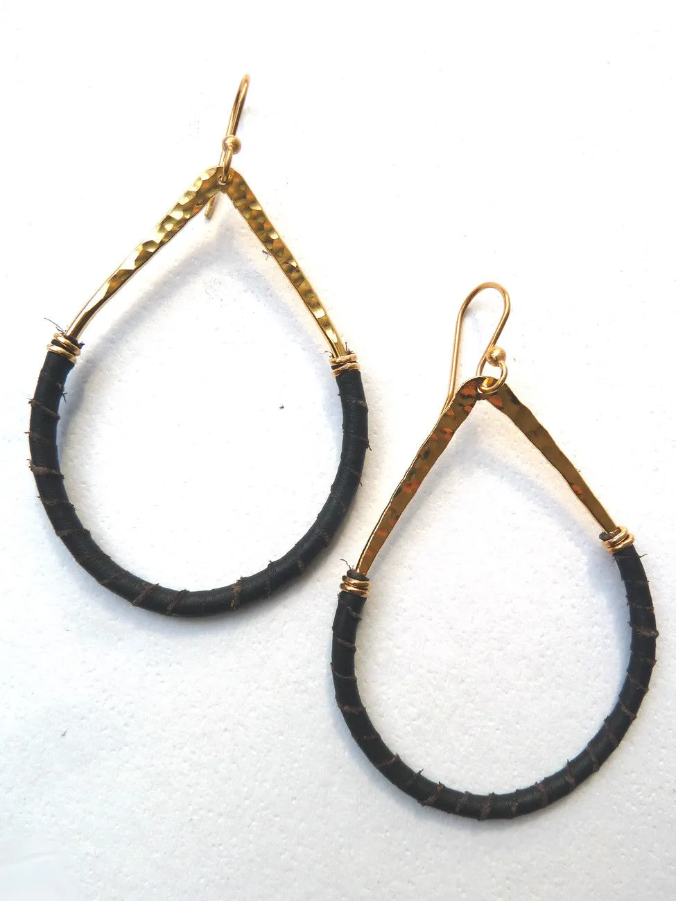 Earrings Teardrop Gold Plated Brass And Leather