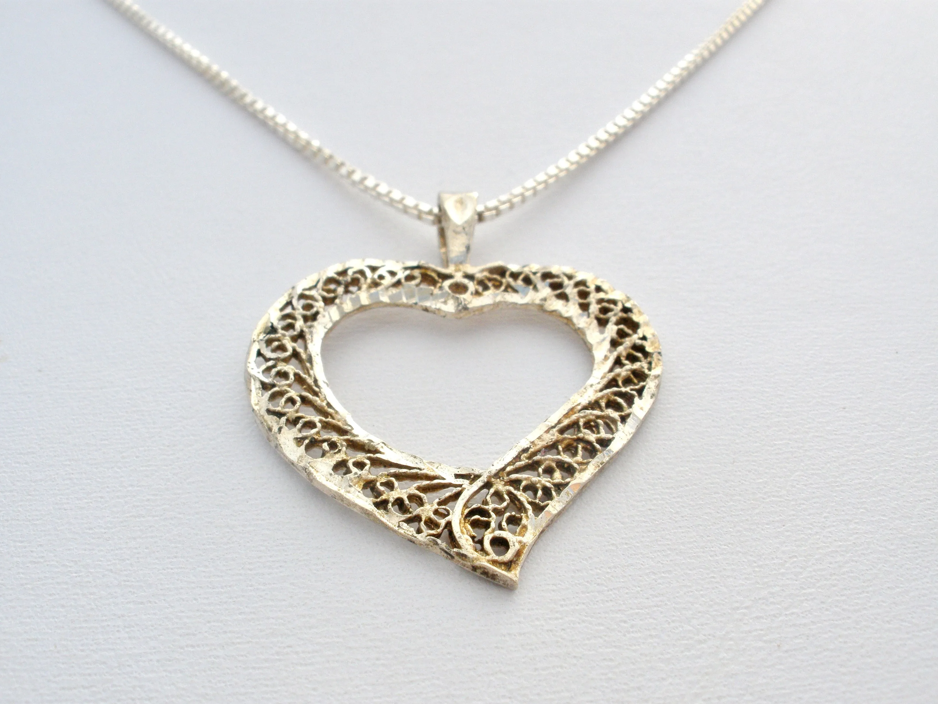 Sterling Silver Filigree Heart Pendant Necklace