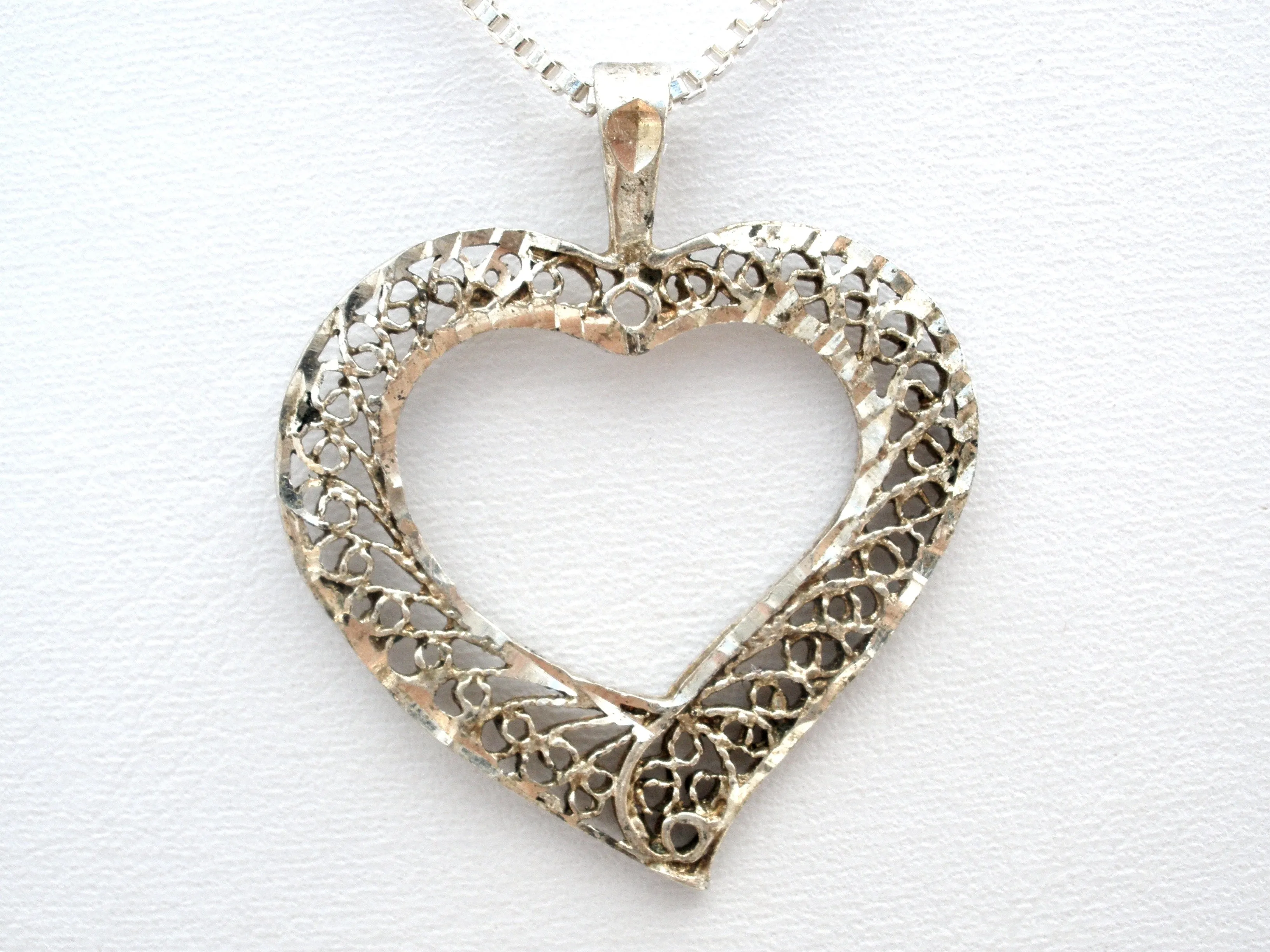 Sterling Silver Filigree Heart Pendant Necklace